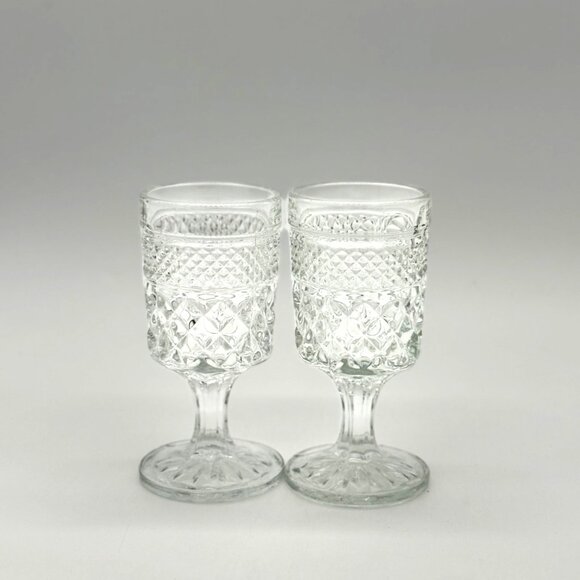 2 Vintage Anchor Hocking Wexford Diamond Cut Wine Water Goblets Glasses - Picture 3 of 10